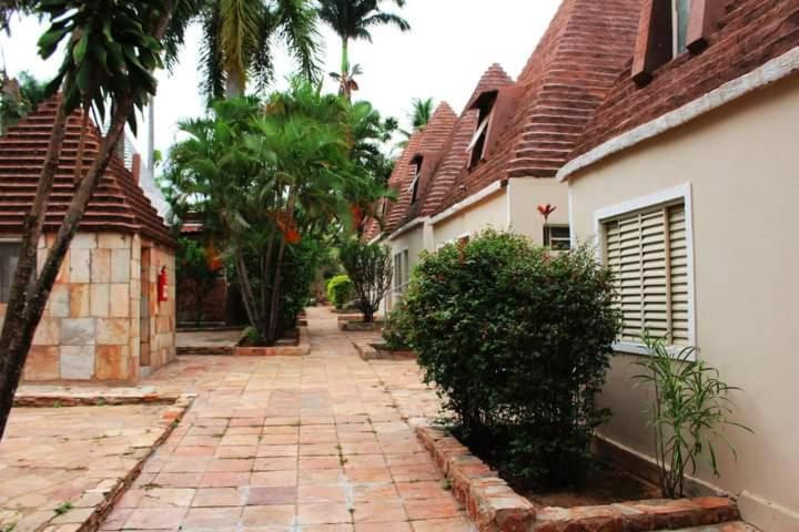 Pousada Recanto Das Araras "Com Acesso Ao Lagoa Quente" Caldas Novas Zewnętrze zdjęcie